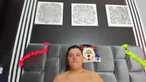 brianhot_fire online show from November 2025 01:08:02 AM