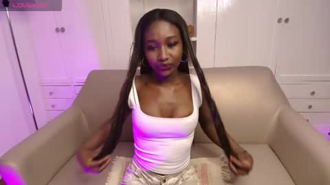 brianna_styles online show from September 2025 01:26:02 PM