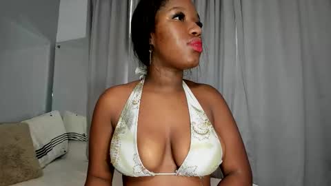 Snapshot of brianna_w10 chatting on October 2025 12:29:01 PM Brianna online show from October 2025 12:29:01 PM