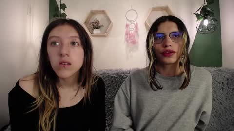 Snapshot of briarandblair chatting on January 2025 01:54:01 PM briarandblair online show from January 2025 01:54:01 PM