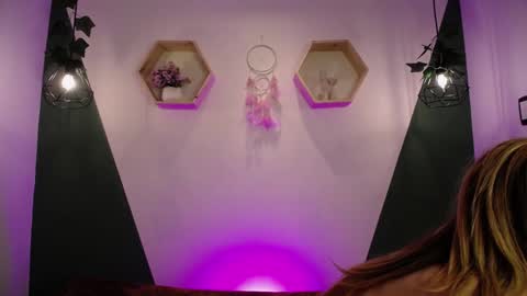 Snapshot of briarandblair chatting on January 2025 03:01:01 PM briarandblair online show from January 2025 03:01:01 PM