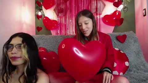 Snapshot of briarandblair chatting on February 2025 02:33:02 PM briarandblair online show from February 2025 02:33:02 PM