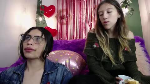 Snapshot of briarandblair chatting on February 2025 02:34:01 PM briarandblair online show from February 2025 02:34:01 PM