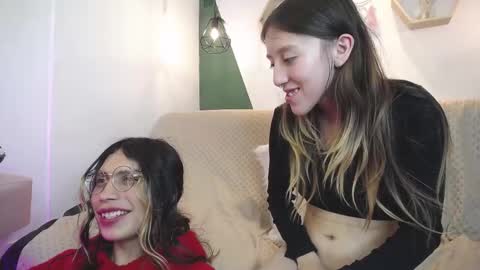 Snapshot of briarandblair chatting on March 2025 06:00:01 PM briarandblair online show from March 2025 06:00:01 PM