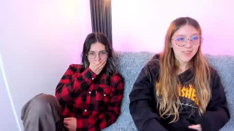 Snapshot of briarandblair chatting on October 2025 02:28:02 PM briarandblair online show from October 2025 02:28:02 PM