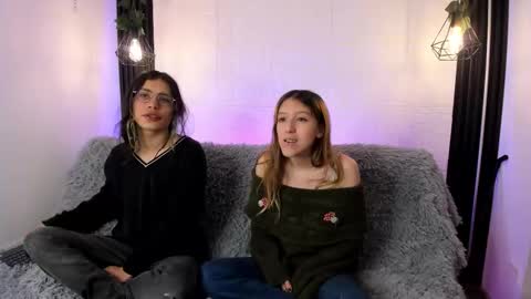 Snapshot of briarandblair chatting on October 2025 01:32:01 PM briarandblair online show from October 2025 01:32:01 PM