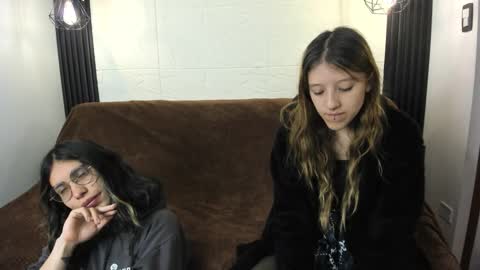 Snapshot of briarandblair chatting on November 2025 12:37:02 PM briarandblair online show from November 2025 12:37:02 PM