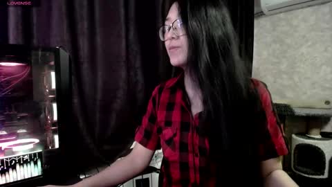 Aisha online show from February 2025 07:11:02 AM