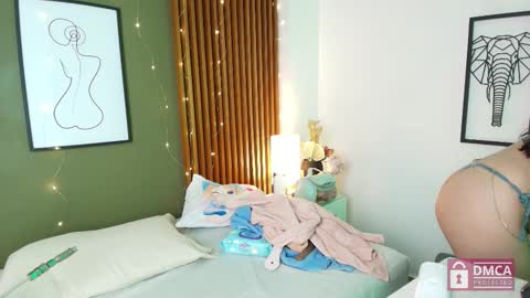  Brigiitte  online show from October 2025 03:59:02 AM