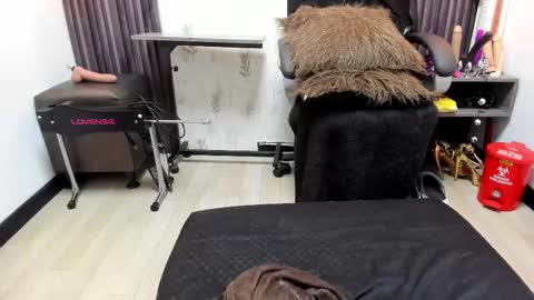 BRIGITTE online show from March 2025 04:17:01 PM