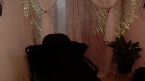 Brilla Mettal online show from October 2025 12:11:02 AM