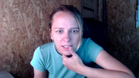 Snapshot of brilliantly chatting on September 2025 07:32:02 AM brilliantly online show from September 2025 07:32:02 AM