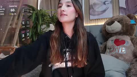Snapshot of brinna_ev chatting on February 2025 11:25:02 PM B R I N N A online show from February 2025 11:25:02 PM