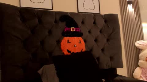 brithanysummer online show from October 2025 08:19:01 PM