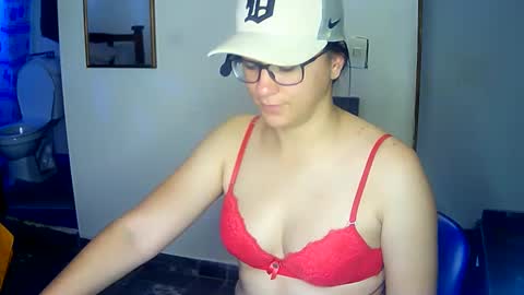 Snapshot of brittanycheekss chatting on January 2025 07:03:01 PM brittanycheeks1 online show from January 2025 07:03:01 PM