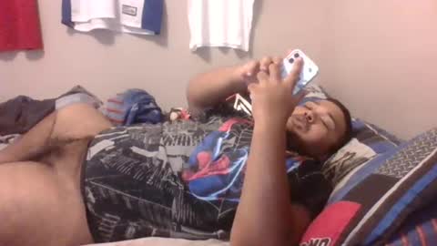 Snapshot of bronxforlife chatting on December 2024 08:07:02 PM bronxforlife online show from December 2024 08:07:02 PM