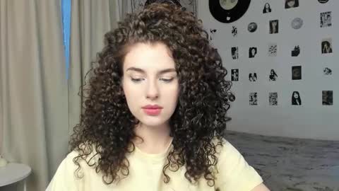 Brook  Help me collect 100 reactions  online show from October 2025 07:28:02 AM