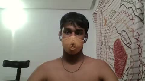 brownguy2505 online show from December 2024 05:26:01 PM