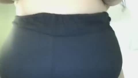 Snapshot of brownsugar0910 chatting on November 2025 10:53:02 PM EtherealLilac online show from November 2025 10:53:02 PM