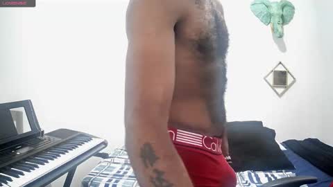 bruce_1111 online show from October 2025 09:38:01 PM