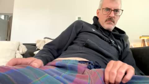 Bruce online show from September 2025 03:06:01 PM