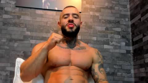 brucedallas online show from November 2025 12:12:01 AM