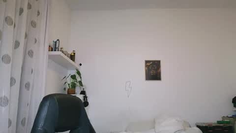 Snapshot of brucemf chatting on October 2025 06:31:01 PM Bruce online show from October 2025 06:31:01 PM