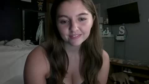 brunettebaby040 online show from September 2025 06:29:01 AM