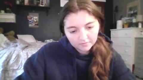 brunettebaby040 online show from November 2025 07:13:01 PM