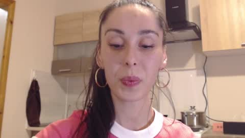 Ellis online show from December 2024 06:13:01 PM