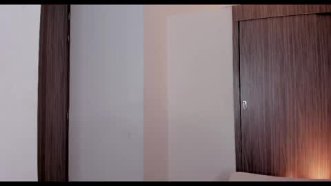     online show from October 2025 06:11:02 AM