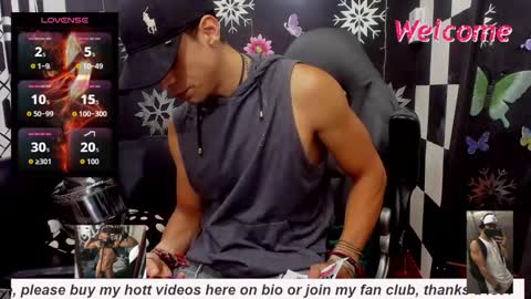 Snapshot of brunocuttie94 chatting on October 2025 05:13:01 PM Join my fan club here 150 tokens a month online show from October 2025 05:13:01 PM
