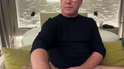 Snapshot of brunowilliy chatting on November 2025 07:06:01 PM BrnWilly online show from November 2025 07:06:01 PM