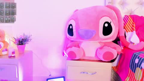 Carly     online show from February 2025 12:27:02 PM