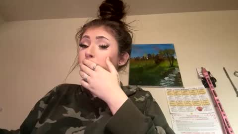 bthornton03 online show from November 2025 03:56:02 PM