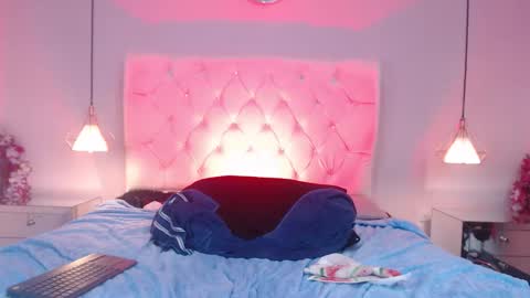 Snapshot of bubbiecherry chatting on October 2025 12:24:02 AM Cherry Lady online show from October 2025 12:24:02 AM