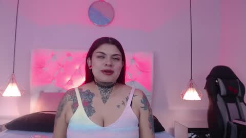 Snapshot of bubbiecherry chatting on November 2025 07:35:02 PM Cherry Lady online show from November 2025 07:35:02 PM