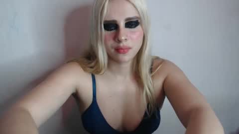 Snapshot of bubblebut11 chatting on October 2025 06:22:02 AM Isabella but call me isa online show from October 2025 06:22:02 AM