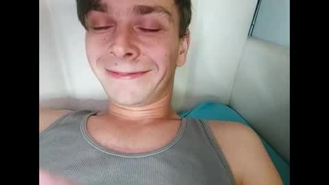 Snapshot of bubblebutt417 chatting on November 2025 01:15:01 AM Max candi online show from November 2025 01:15:01 AM