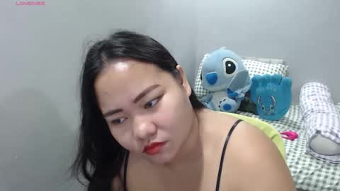 Snapshot of bubblebuttpinay chatting on October 2025 02:33:01 AM Sunshine online show from October 2025 02:33:01 AM