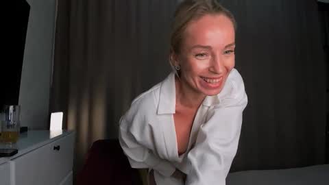 bubbling_crush online show from October 2025 08:44:01 PM