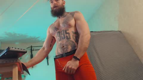 Dmitriy  online show from January 2025 05:28:02 AM
