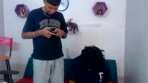 bull_cam online show from November 2025 08:51:01 PM