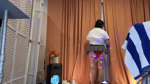 Snapshot of bunny_delight chatting on November 2025 02:58:02 AM Gretel online show from November 2025 02:58:02 AM