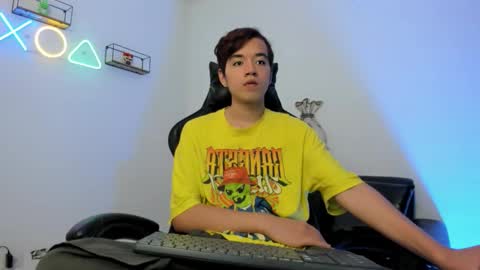 Snapshot of bunny_maxxi chatting on September 2025 12:32:01 PM bunny online show from September 2025 12:32:01 PM