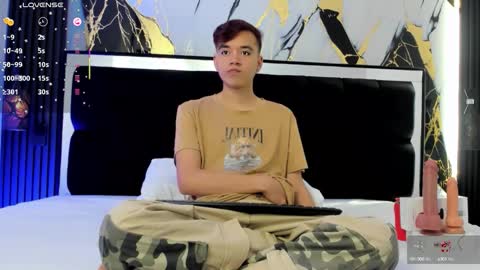 Snapshot of bunny_maxxi chatting on October 2025 12:36:02 PM bunny online show from October 2025 12:36:02 PM