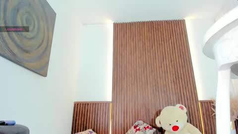 Snapshot of bunnyhots chatting on September 2025 09:22:02 AM Angela Santini online show from September 2025 09:22:02 AM