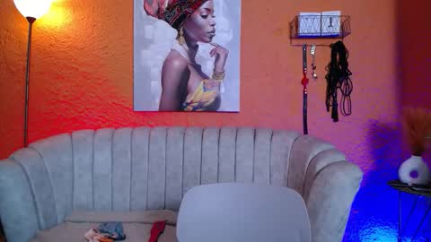 Snapshot of bunnyleahxxx chatting on October 2025 11:17:01 PM ANASTASIA online show from October 2025 11:17:01 PM