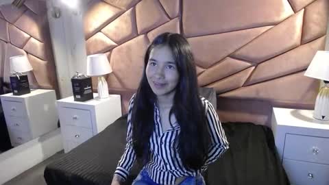 Snapshot of bunnywhite21 chatting on September 2025 06:51:02 PM bunny online show from September 2025 06:51:02 PM