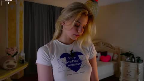 Jessica online show from September 2025 03:45:01 PM